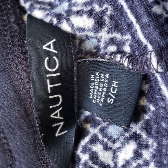 Nautica Navy Blue Women's PJs with Snowflake Pattern. Size S/CH. - Picture 5 of 6